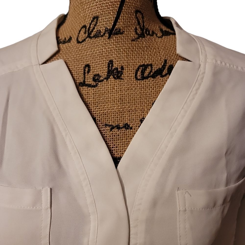 Nine West V-neck Casual Style Blouse Size M - Picture 6 of 9